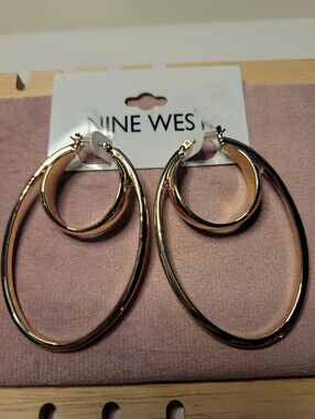 Nwt Nine West Shiny Gold Double Oval Runway Hoop Earrings.